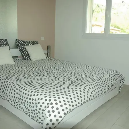 Location Lei Parpaioun Piscine Privee Salernes